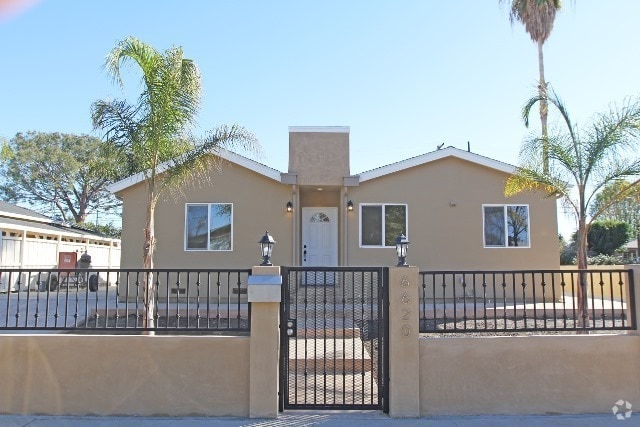 Building Photo - Upgraded 4+2.5 in Reseda w/all appliances ... Rental