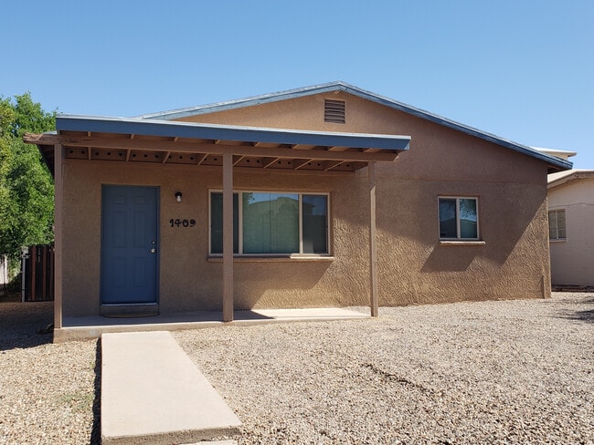 Photo - 1409 E Elm St