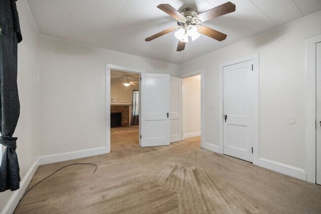 Photo - 1242 Hull Rd