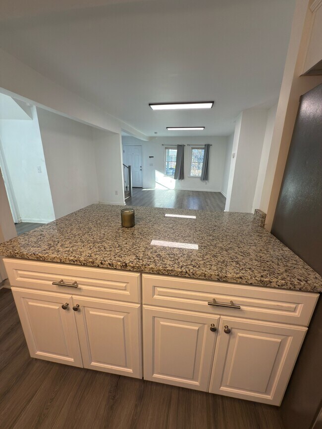 Photo - 1230 28th St