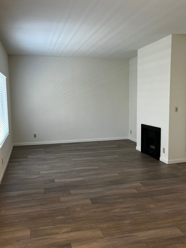 Photo - Adriana Arms Apartments