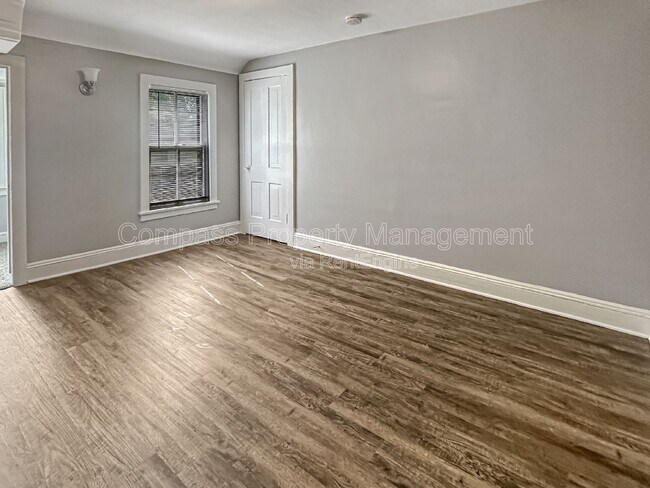 Photo - 642 Cherry St SE Unit 4