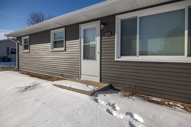 Photo - 8704 Indigo Ln