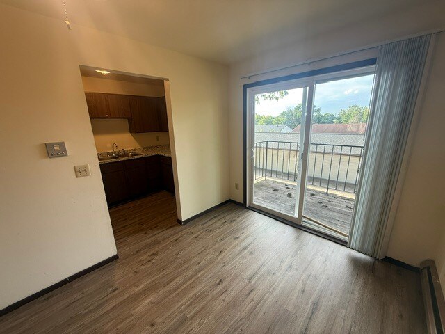2373 Chalet Gardens Rd Unit 3