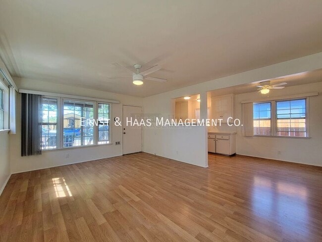 Photo - 355 E 60th St