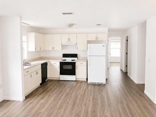 Photo - Spacious 2BR/1BA Duplex with Vaulted Ceilings & Wood-Style Flooring!