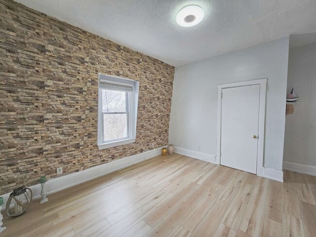 Photo - 23 Benedict St Unit Somerville  3