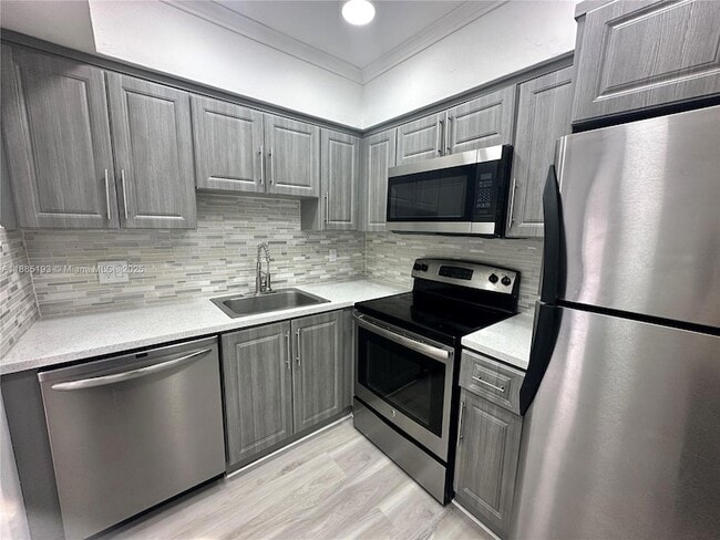 Photo - 13984 NE 2nd Ct Unidad 323