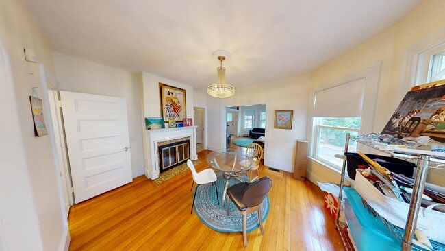 Building Photo - 1 Woodstock Ave Rental