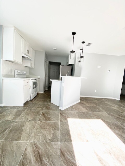 Photo - 2129 Multi National Unidad C