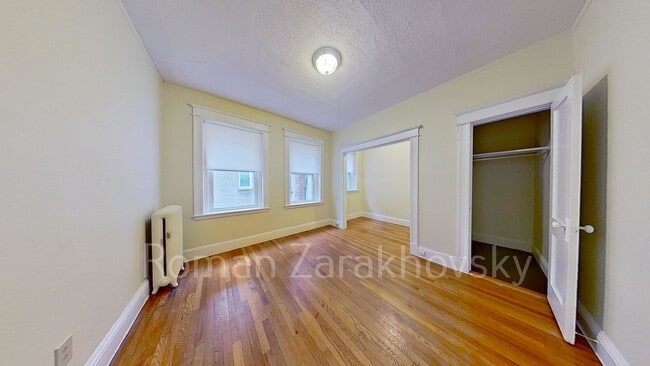 Photo - 64 Woodstock Ave Unit 10