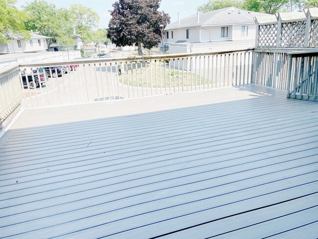 Photo - 1300 Landmark Trail S