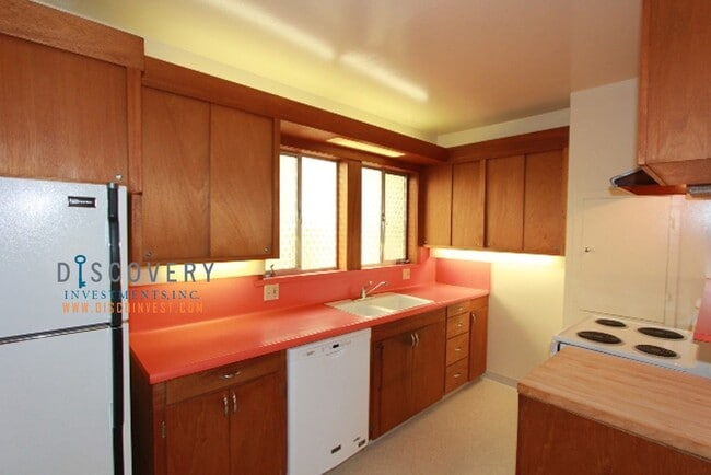 Photo - Laurel Heights One Bedroom Home with Bonus Room