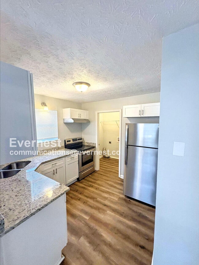 Photo - 303 Dove Point