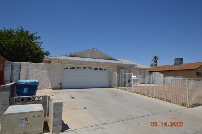 Photo - 608 Anatolia Ln