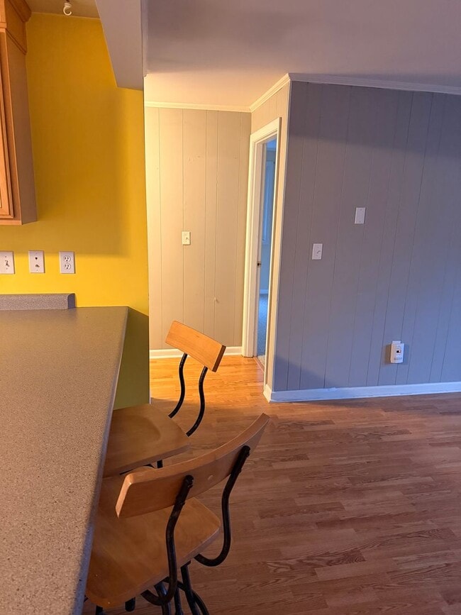 Photo - Downtown Kittery, walking distance to the Portsmouth Naval Shipyard!