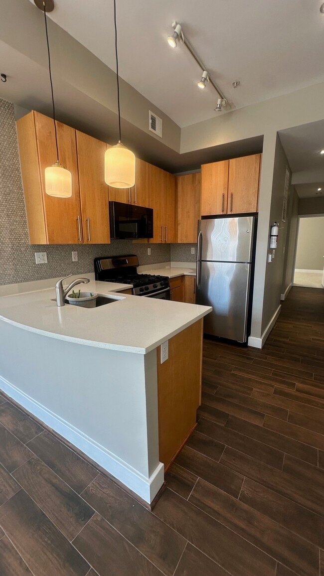 Building Photo - 1348 Euclid St NW Rental