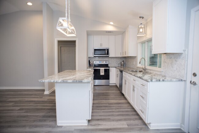 Photo - 109 Walnut St