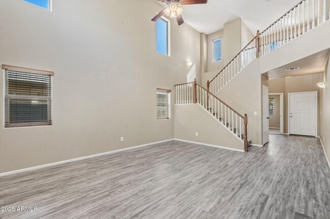 Photo - 1090 E Taylor Trail