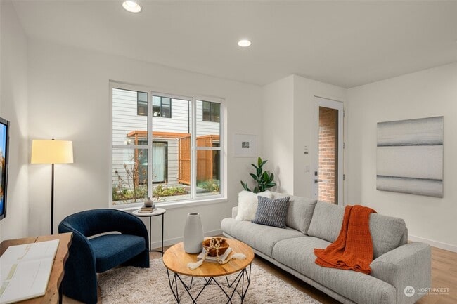 Photo - 8326-8313 13th Ave NW