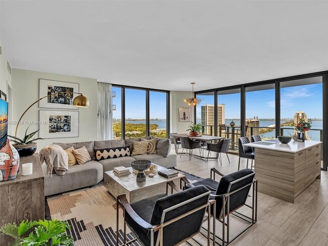 Building Photo - 121 NE 34th St Unit 2208 Rental