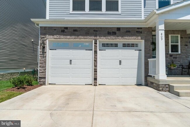 Photo - 409 Boxelder Dr