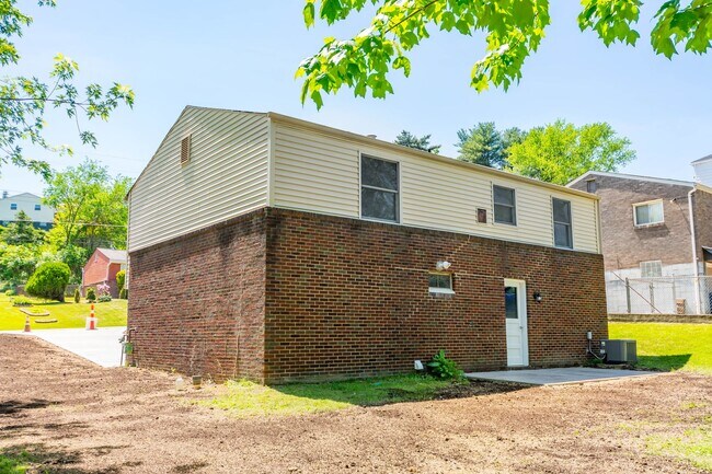 Photo - AVAILABLE JULY 1ST! Don't miss this STUNNING & UPDATED 3 bedroom in Baldwin!