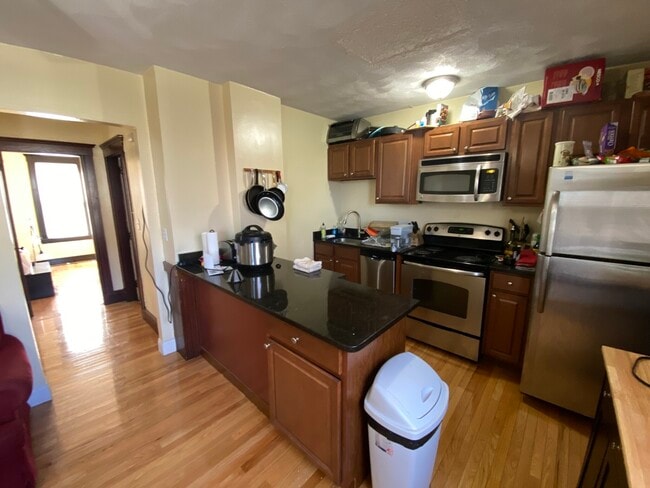 Photo - 221 Holland St Unidad 2