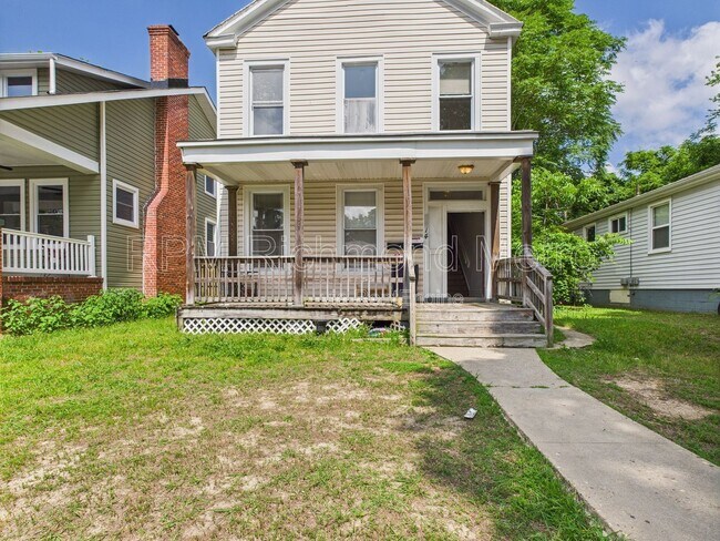 Building Photo - 3414 2nd Ave Unit B Rental