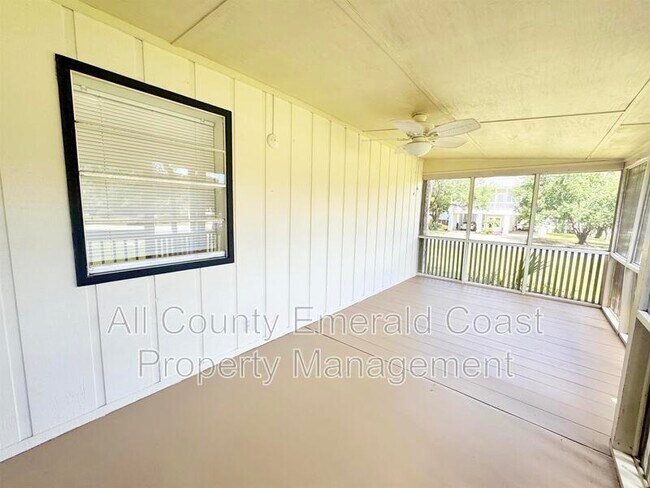 Photo - 733 Beach Dr