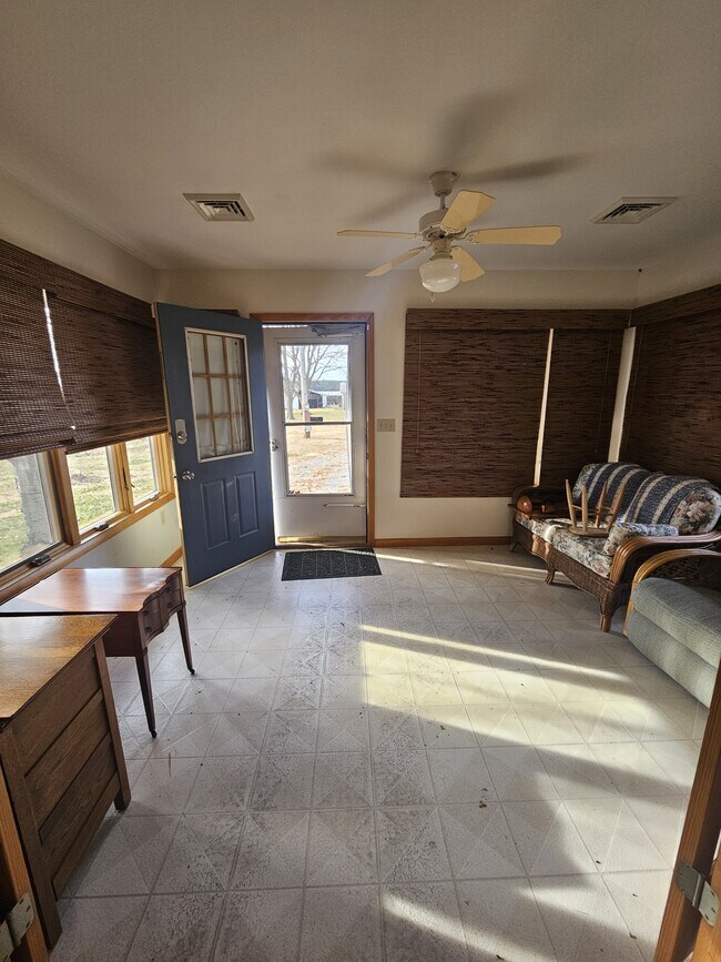 Photo - 5044 Rhodesdale Vienna Rd