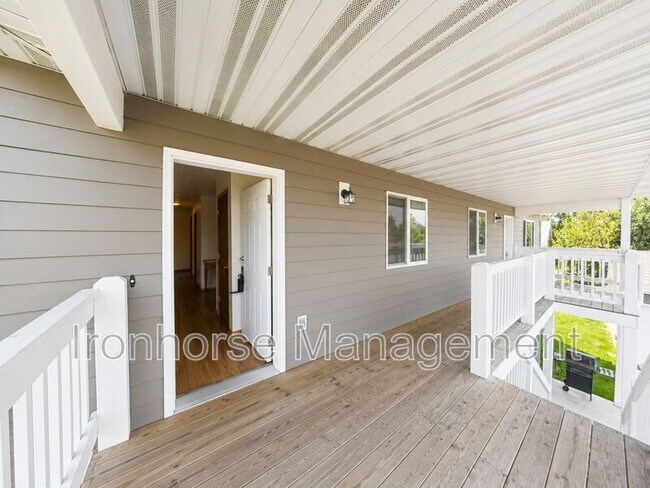 8 Michael Grove Ave Unit 14 Michael Grove