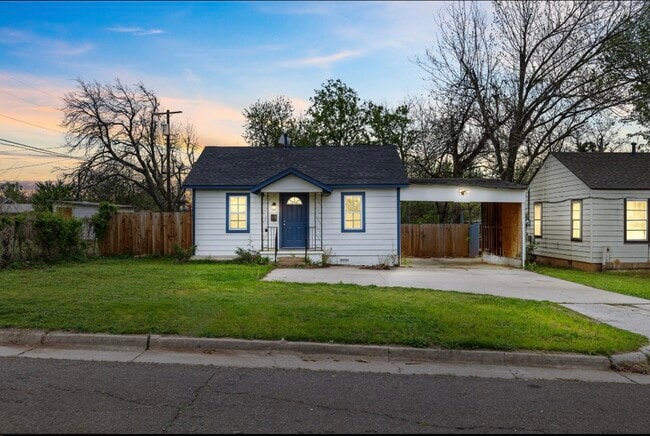 Building Photo - 4012 S Hudson Ave
