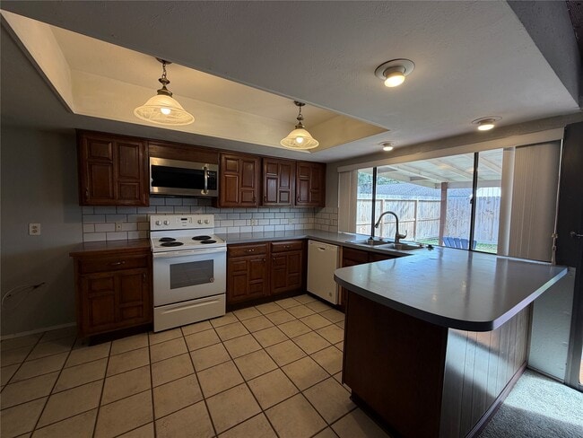 Photo - 5510 Cairnleigh Dr