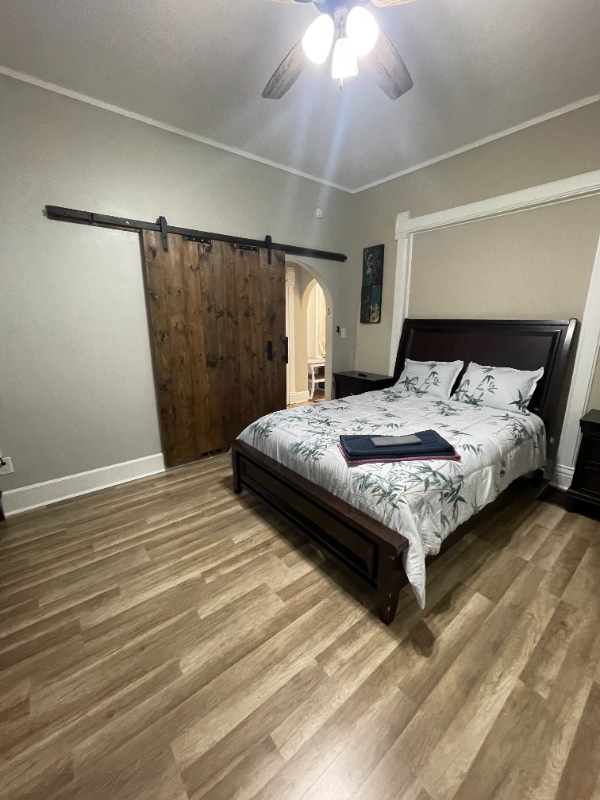 Building Photo - 232 N Randolph St Unit 232 N Randolph St