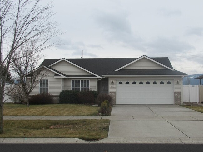 Building Photo - Beautiful home in Fieldstone Post falls