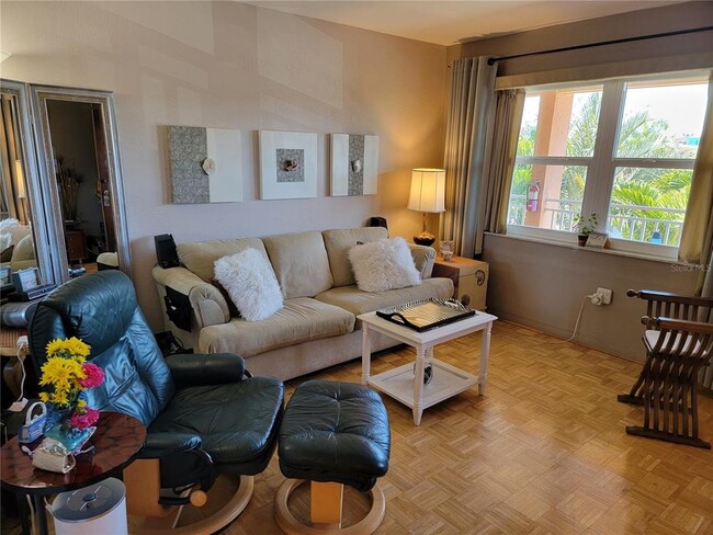 Photo - 535 68th Ave Unit 7