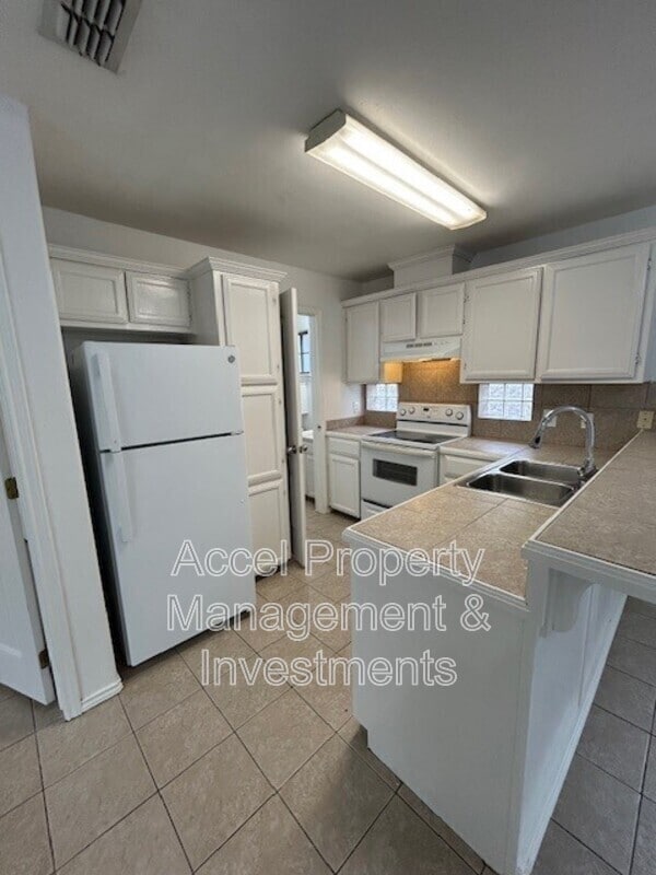 Photo - 1004 Fort Hood Ave Unit D