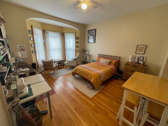 Building Photo - 5 Wendell St Unit 2 Rental