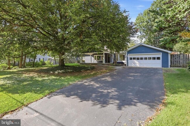 6432 Ichabod Pl