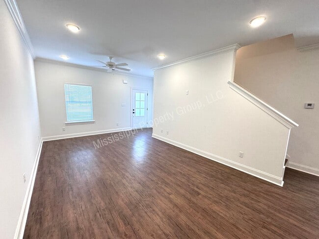 Photo - 3BR/3.5BA Stand Alone House in South Grove