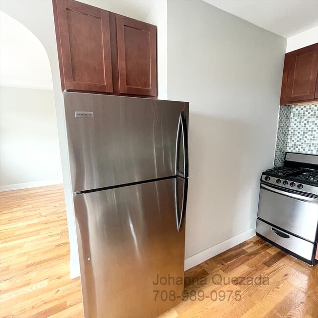 Photo - 550 W Arlington Pl