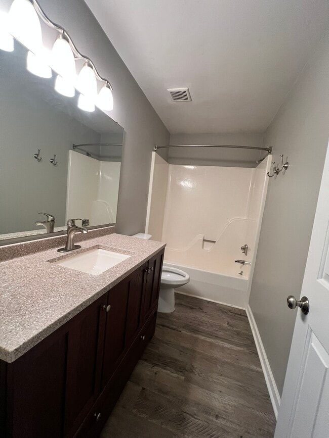 Photo - 105 Kestrel Ct