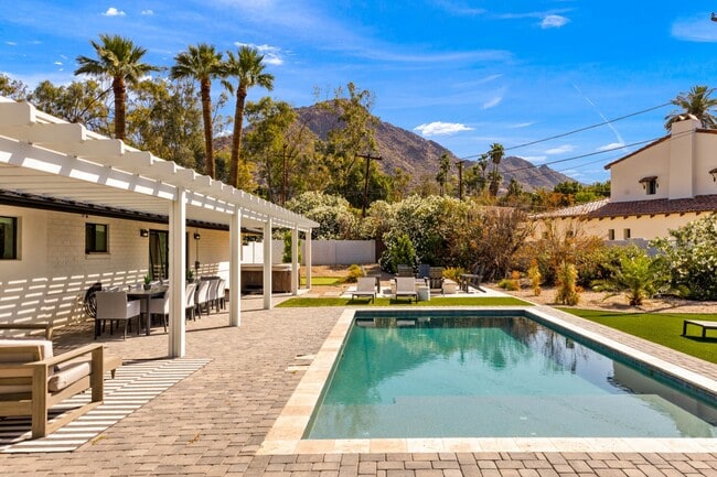 Photo - 4633 N 49th Pl