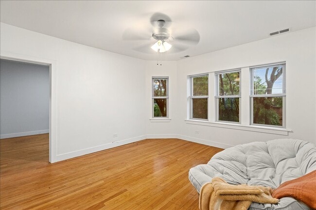 Photo - 4055 N Spaulding Ave Unit 1