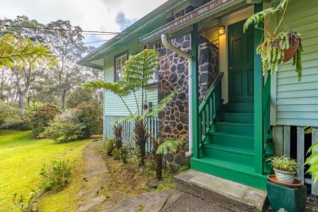 Photo - Charming 2 Bedroom / 1 Bath Cottage in Cool Volcano