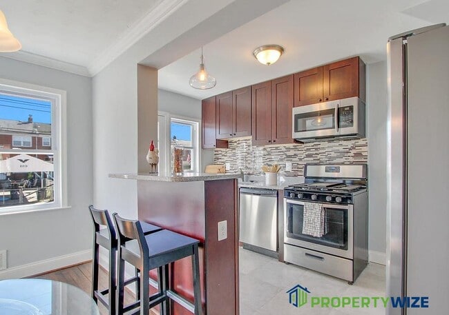 Photo - 2214 Redthorn Rd