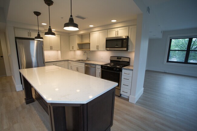 Photo - The Elizabeth Apartments Unit D