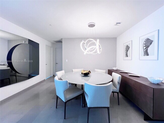 Photo - 68 SE 6th St Unidad 1003