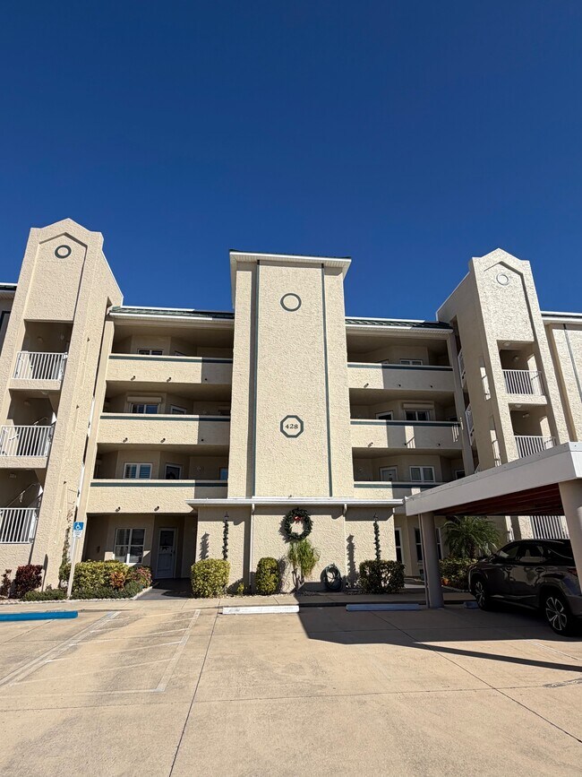 Building Photo - 428 Bouchelle Dr